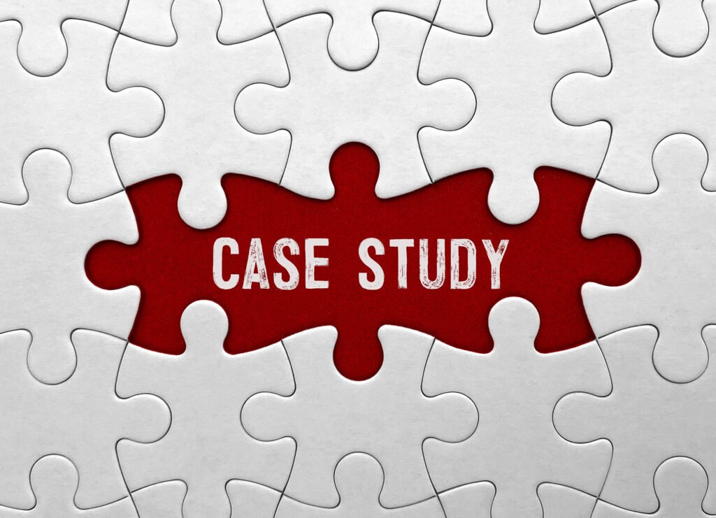 Jigsaw pieces spelling out 'case study'